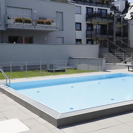 Yellow Flower Apartment With Pool - 5 Min To Lake Wien Exterior foto
